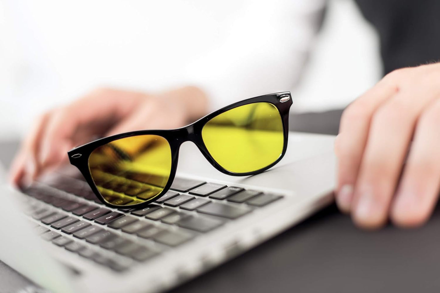 BLUE LIGHT Blocking Glasses - anti Glare, Clear Lenses, 99% Blue Light Protection